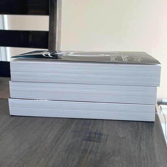 Fifty Shades of Grey by E.L James - Picture 6 of 7